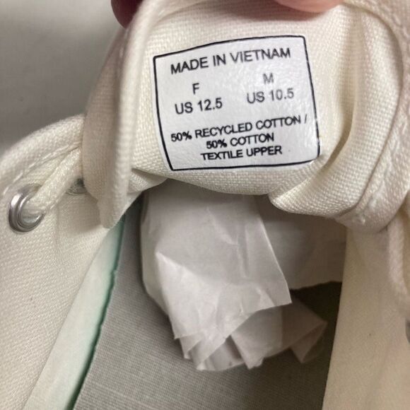 TREAD BY EVERLANE Unisex White Sneakers Female 12.5 Male 10.5 New With Defects - Picture 3 of 10